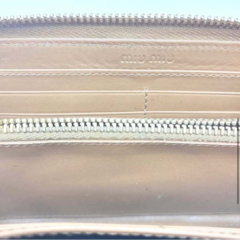 Authentic Miu Miu Wallet In Used Condition - image 5